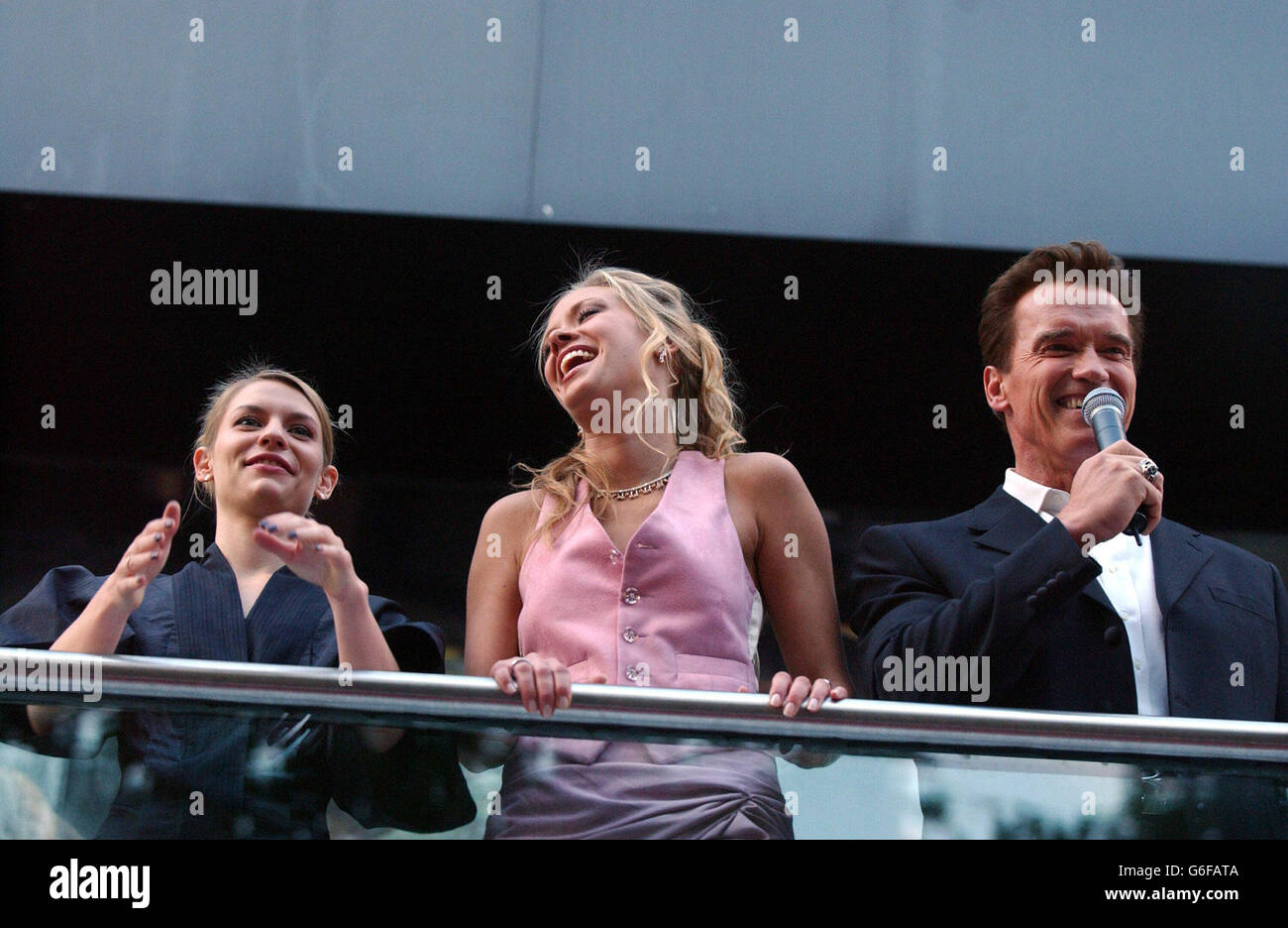 Terminator 3 - Cast Stock Photo: 107287946 - Alamy
