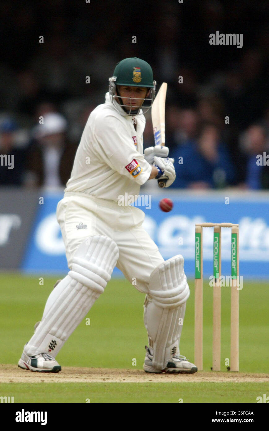 England v South Africa Kirsten. South African batsman Gary Kirsten on the way to his 103 runs on the 2nd day of the 2nd test at Lords, in London. Stock Photo