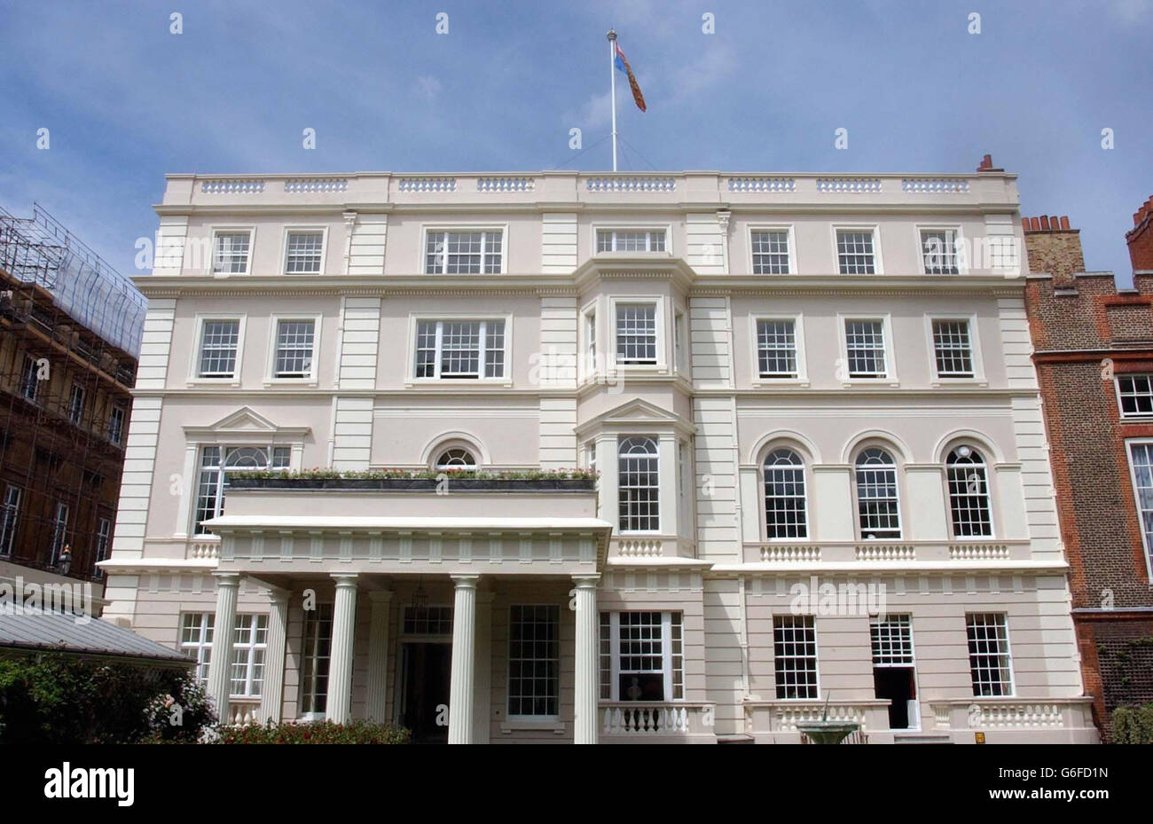 Buildings And Landmarks Clarence House London Stock Photo Alamy
