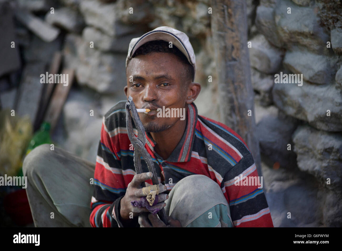 pilot cigarette price in nepal Khukuri Filtre 1*20 Peti