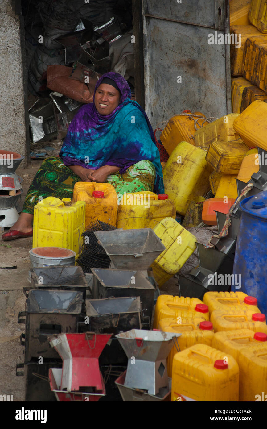 Ethiopian woman selling plastic containers, Harar market, Ethiopia
