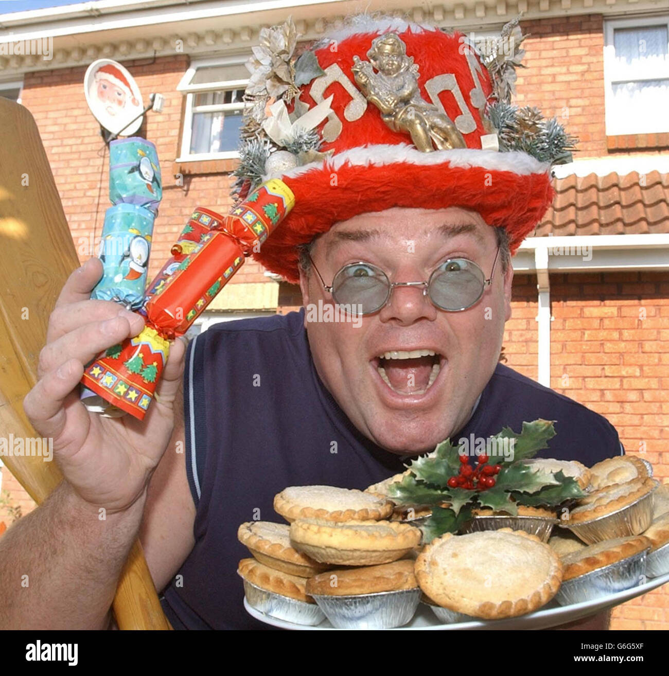Mr Christmas Andy Park From Melksham Hi res Stock Photography And mr-christmas-andy-park-from-melksham-hi-res-stock-photography-and