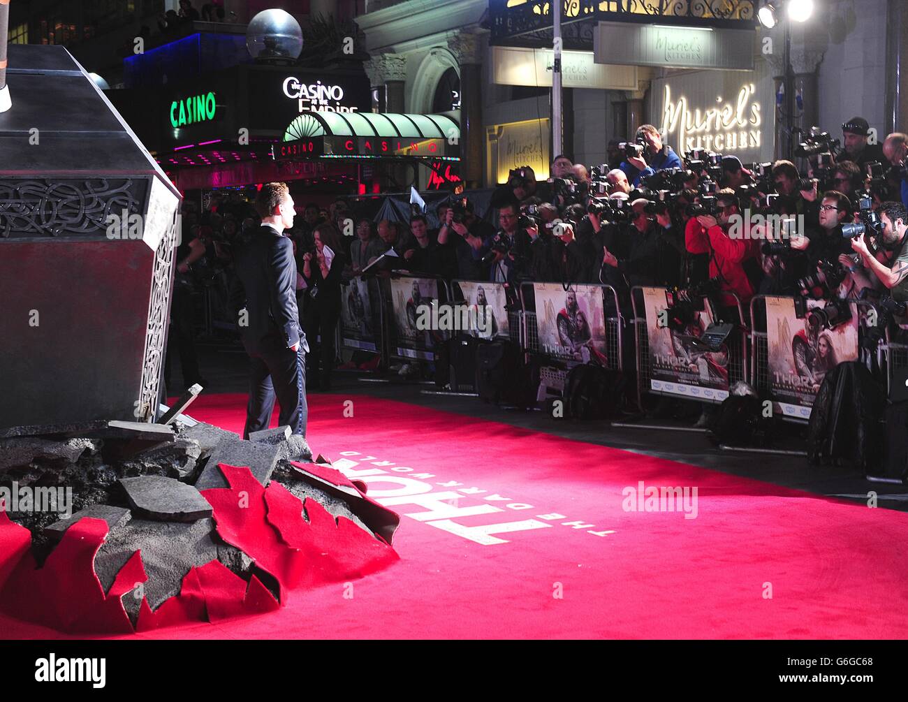 Tom Hiddleston arriving for the World Premiere of Thor : Dark World, at the Odeon Leicester Square, London. Stock Photo