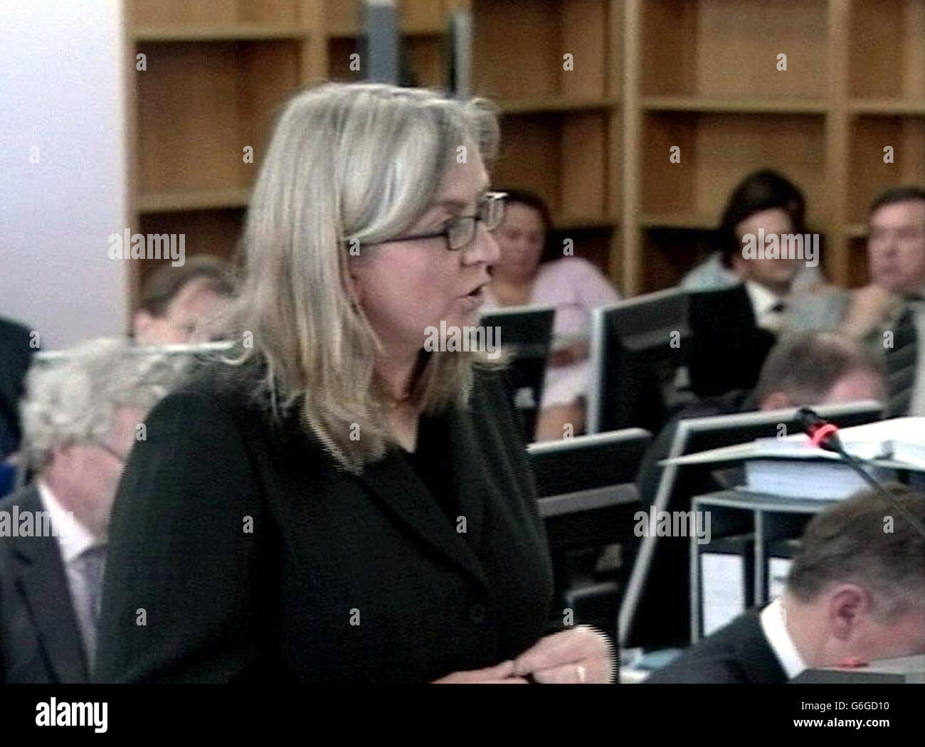 Heather Rogers, counsel for BBC journalist Andrew Gilligan, making her closing statement to the Hutton Inquiry at the High Court in London. Lord Hutton has been inquiring into the events surrounding the apparent suicide of weapons expert Dr David Kelly who was at the centre of a row between the Government and the BBC after admitting talking to journalist Andrew Gilligan, who reported that the Government had 'sexed up' its Iraq dossier. Stock Photo