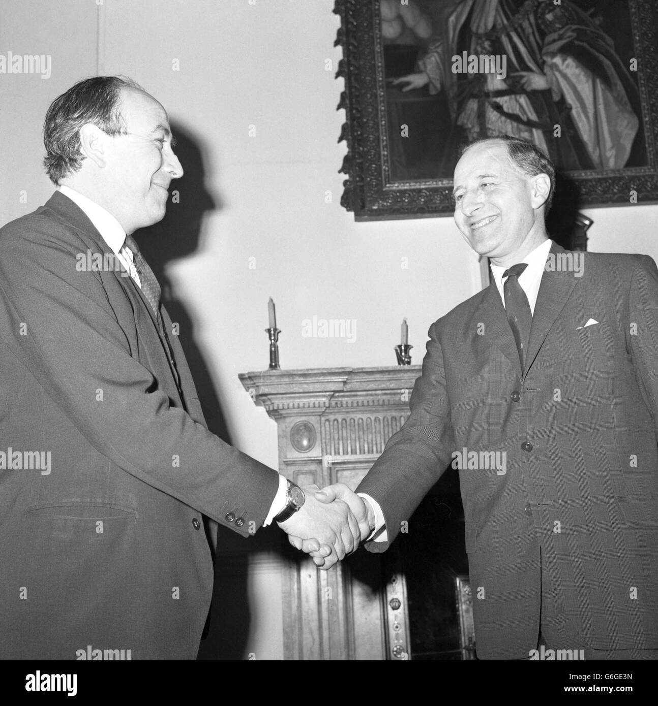 Captain terence oneill Black and White Stock Photos & Images - Alamy