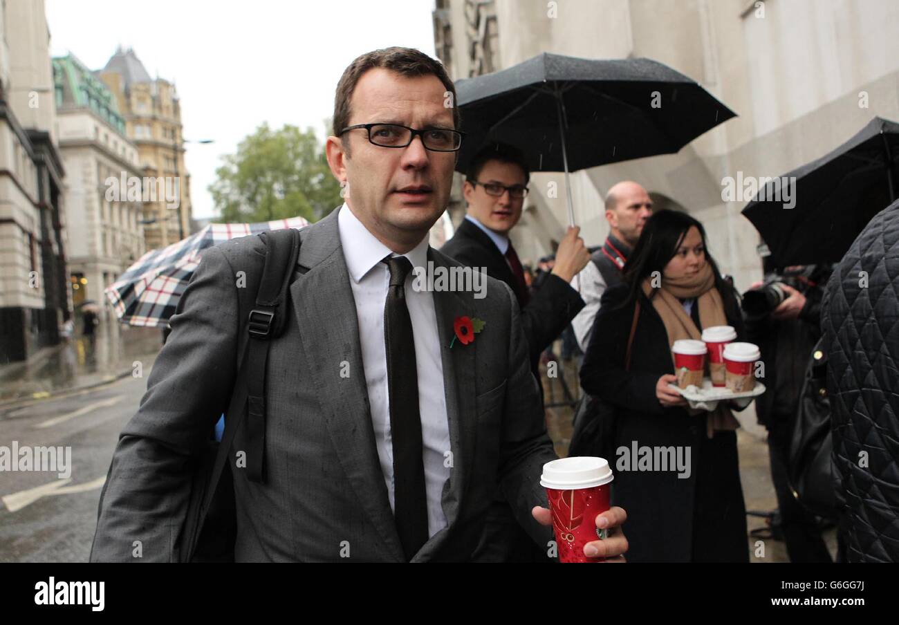 Phone hacking claims. Former News of the World Editor Andy Coulson arrives at the Old Bailey, as his phone hacking trial continues. Stock Photo
