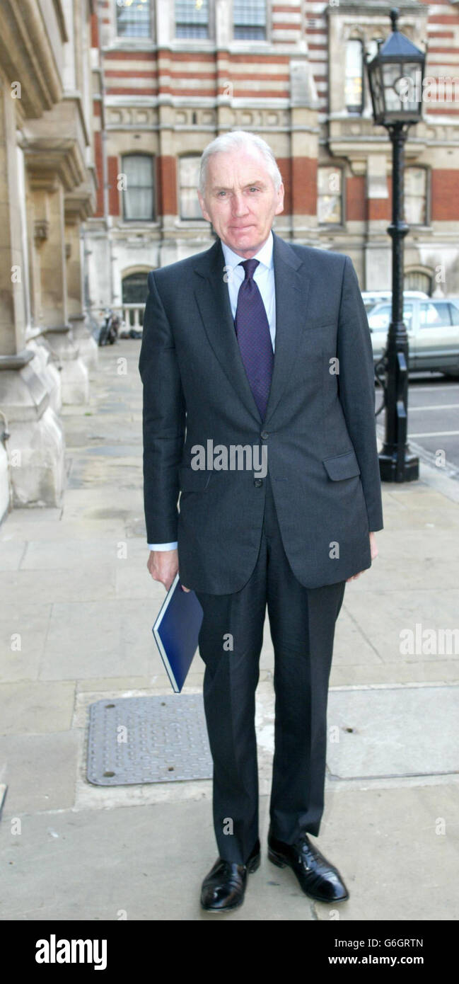 Lord Hutton on arrival to the High Court in central London, for the inquiry into the death of weapons expert David Kelly which was resumed today, as the law lord revealed which witnesses he had recalled. Secrecy had surrounded the identities of those witnesses who were to face another grilling as the inquiry moved into its second phase. Stock Photo