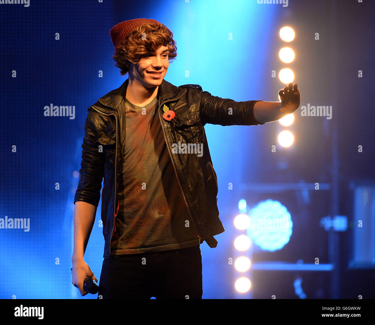 Pop Groups Launch Poppy Appeal Stock Photo Alamy