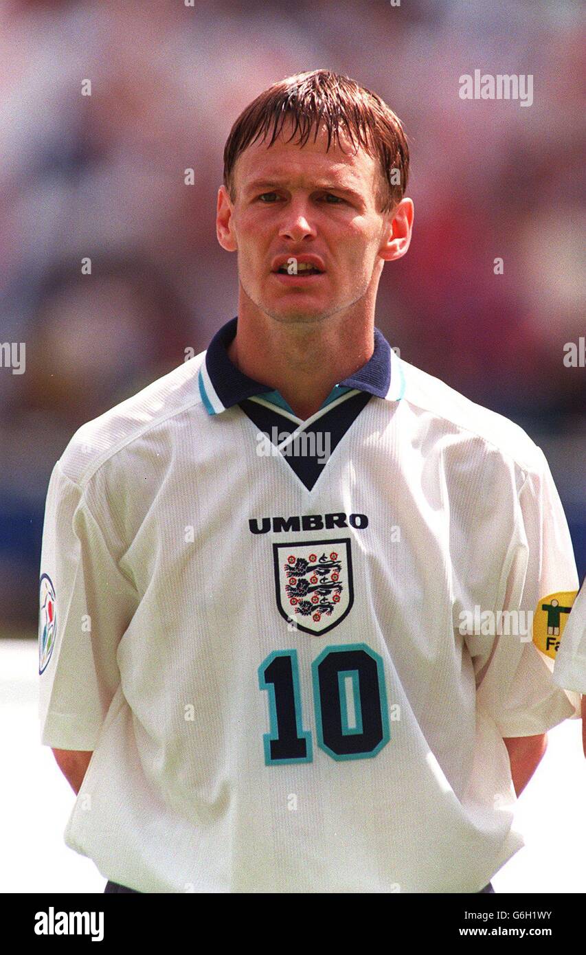 Euro 96 soccer - England v Scotland, Wembley. Teddy Sheringham, England Stock Photo