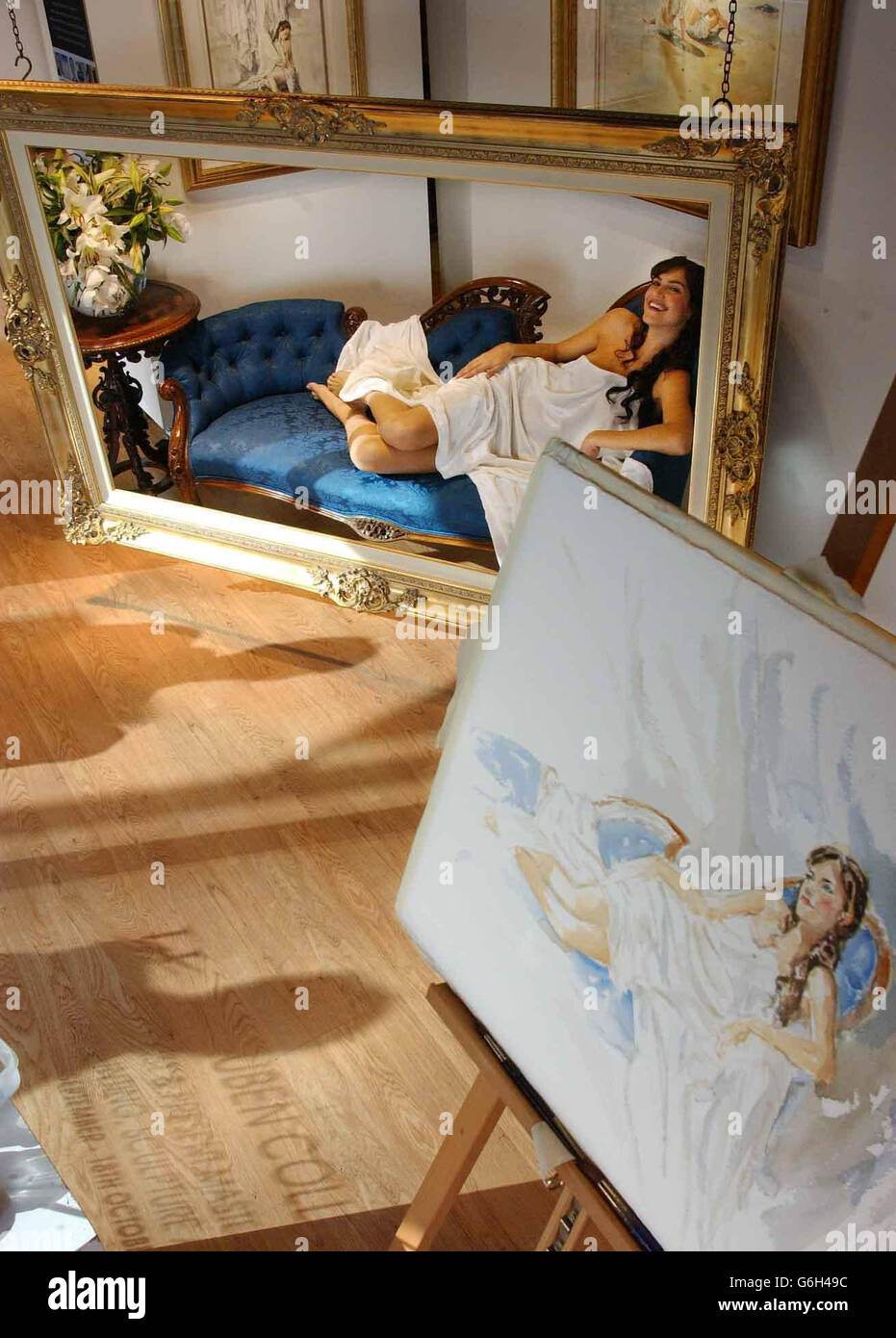 ARTS The Art of Living Collection Unveiling Stock Photo - Alamy