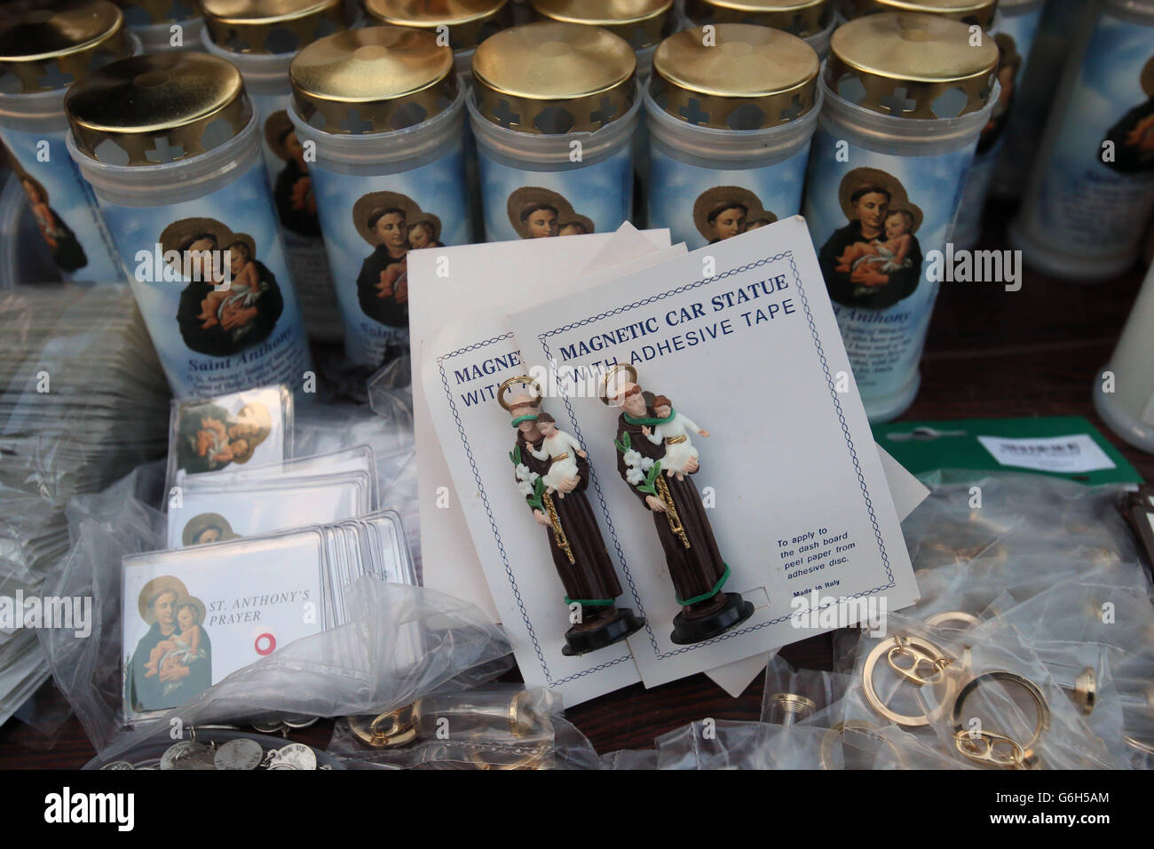 Relic of St Anthony of Padua tour Stock Photo Alamy