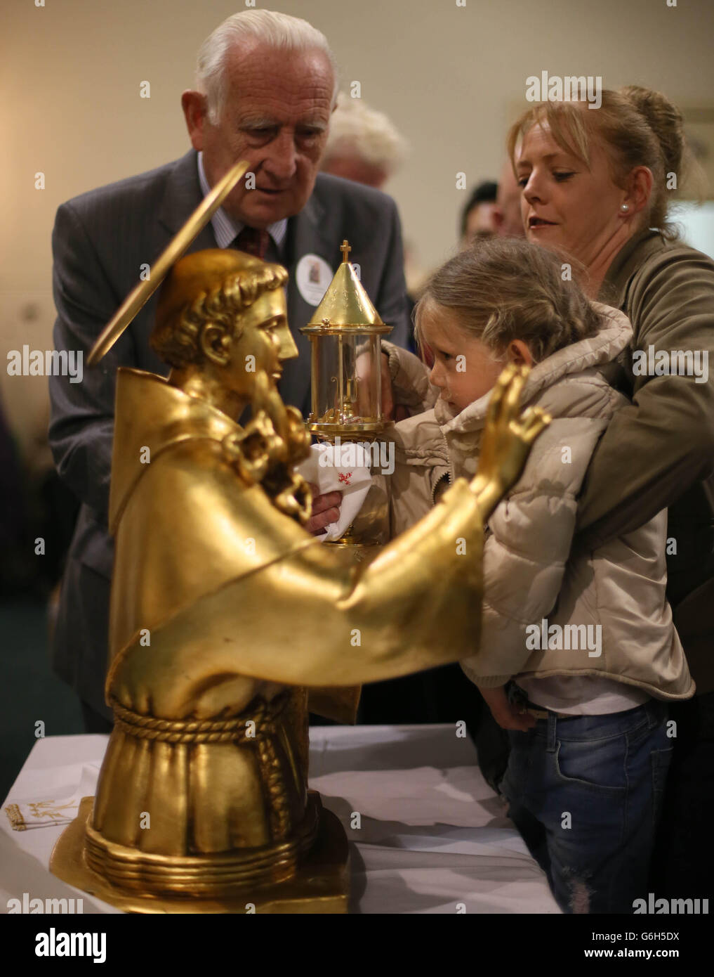 Relic of St Anthony of Padua tour Stock Photo Alamy