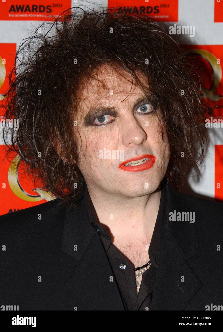 Lead singer of The Cure Robert Smith arriving at the Q Awards at the Park  Lane Hotel in central London. The annual awards are thrown by Q music  magazine Stock Photo -