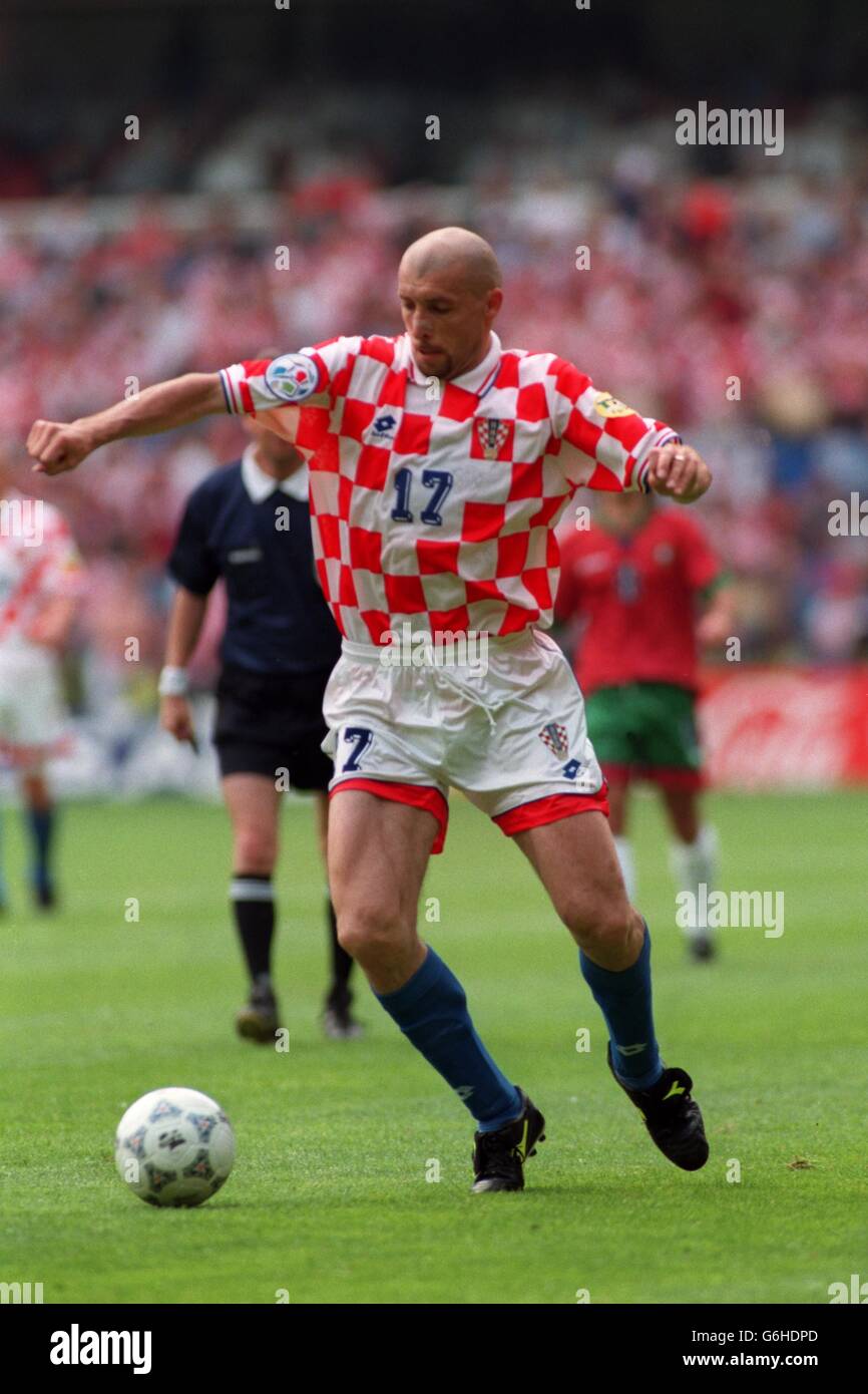 Euro 96 Soccer Croatia V Portugal Igor Pamic Croatia Stock Photo Alamy