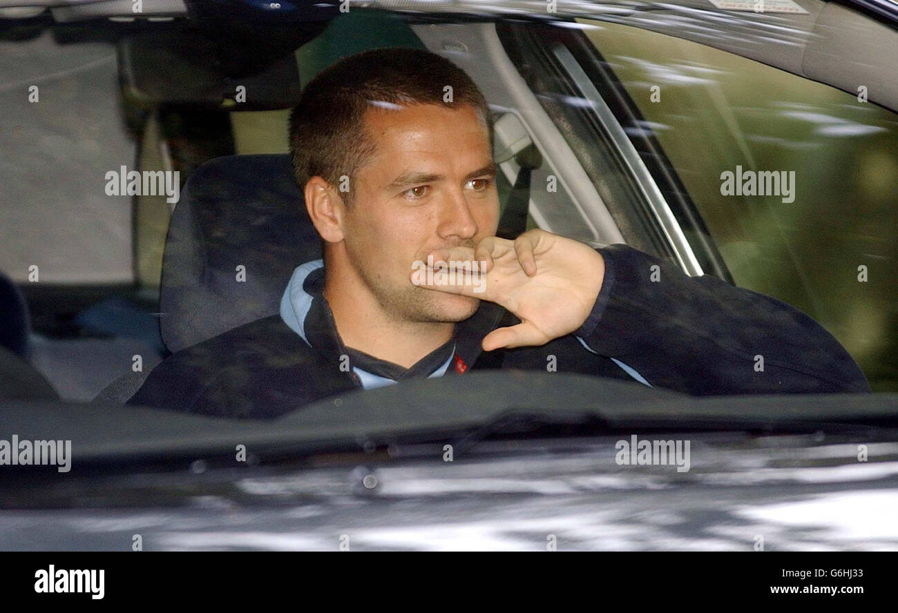Michael Owen arriving at Sopwell House Hotel Stock Photo - Alamy