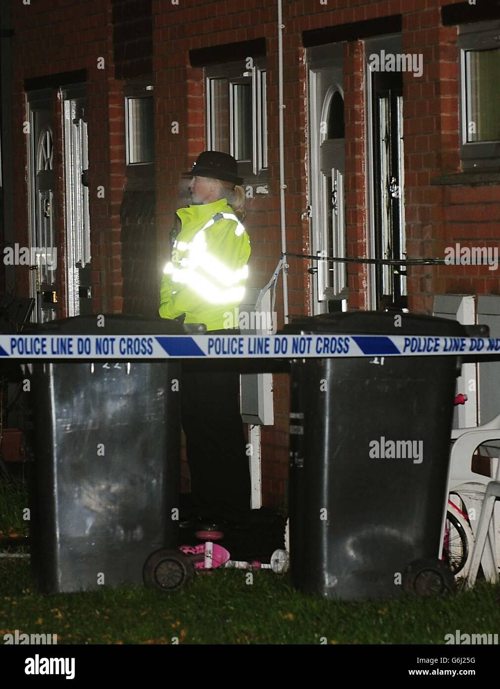 Police activity outside the home in Rowena Court in Mountsorrel, Leicestershire, where a young girl died after being bitten by a dog. Stock Photo