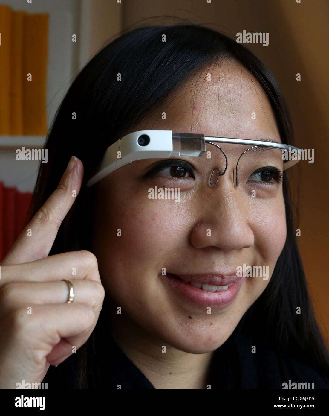 News technology google hi-res stock photography and imag…