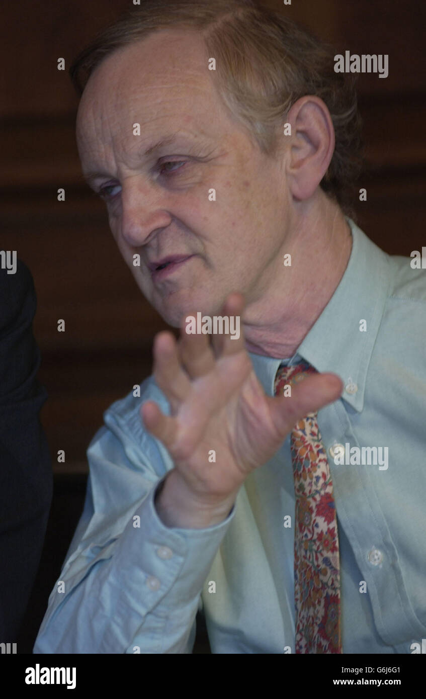 Paul Tyler MP, Shadow Leader of the House, at the Liberal Democrats 1st Shadow Cabinet Meeting. Stock Photo
