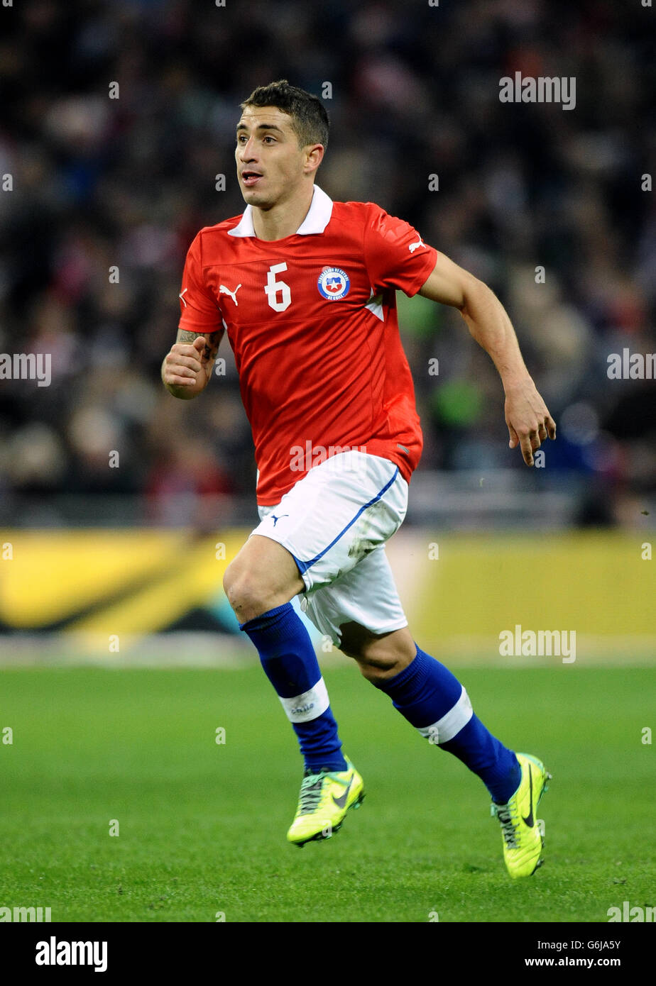 Soccer - International Friendly - England v Chile - Wembley Stadium. Carlos Carmona, Chile Stock Photo