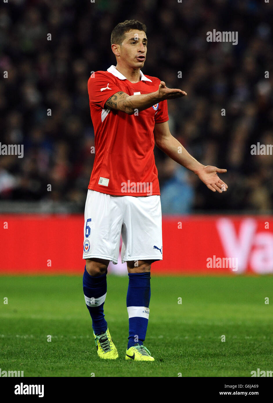 Soccer - International Friendly - England v Chile - Wembley Stadium. Carlos Carmona, Chile Stock Photo