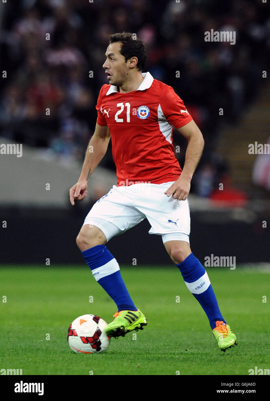 Soccer - International Friendly - England v Chile - Wembley Stadium. Marcelo Diaz, Chile Stock Photo