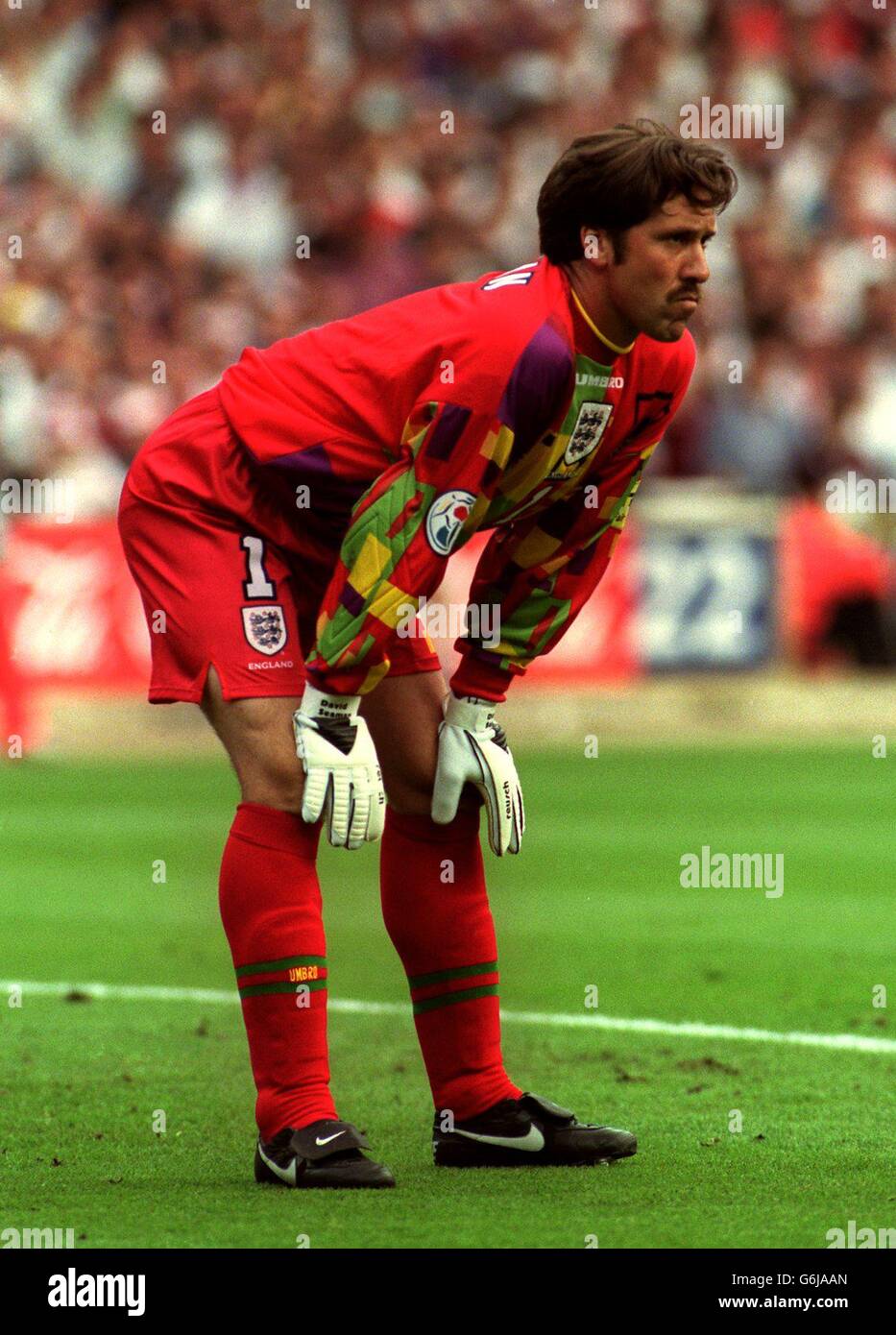 David seaman england euro 96 hi res stock photography and images