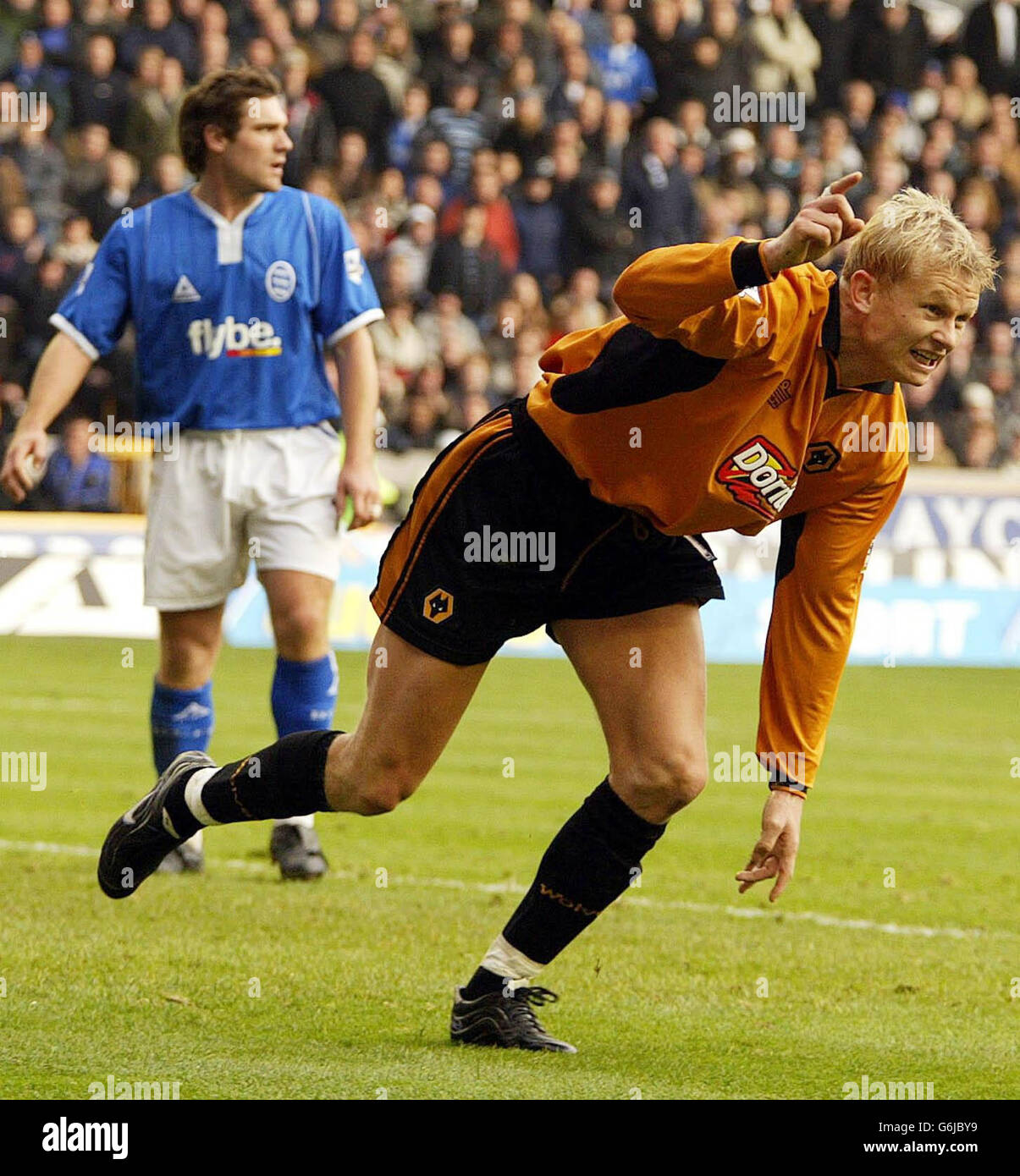 Iversen Scores Wolves v Birmingham Stock Photo Alamy