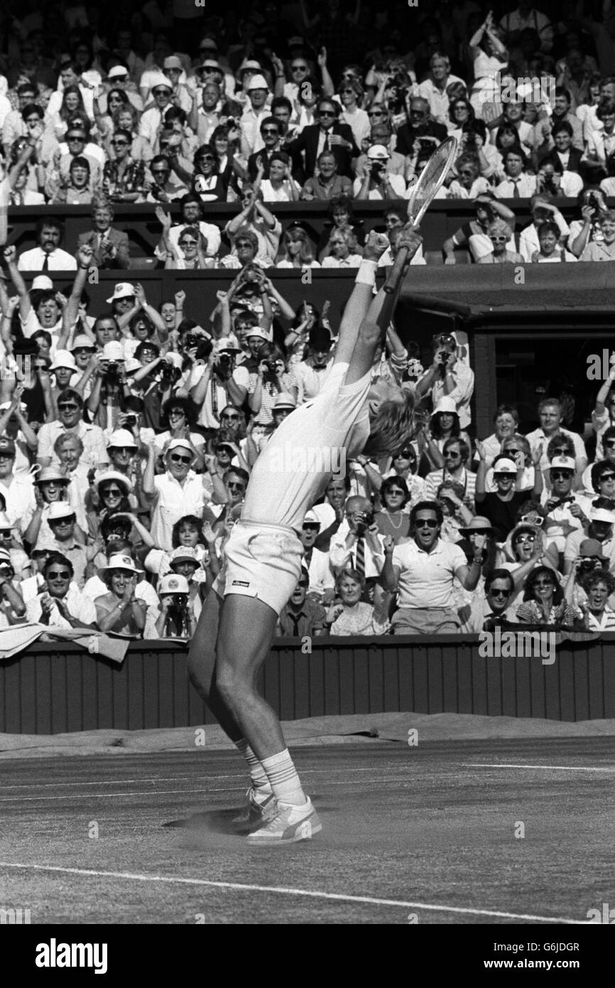 Tennis - Wimbledon Championships - Men's Singles - Final - Boris Becker v Kevin Curren Stock Photo