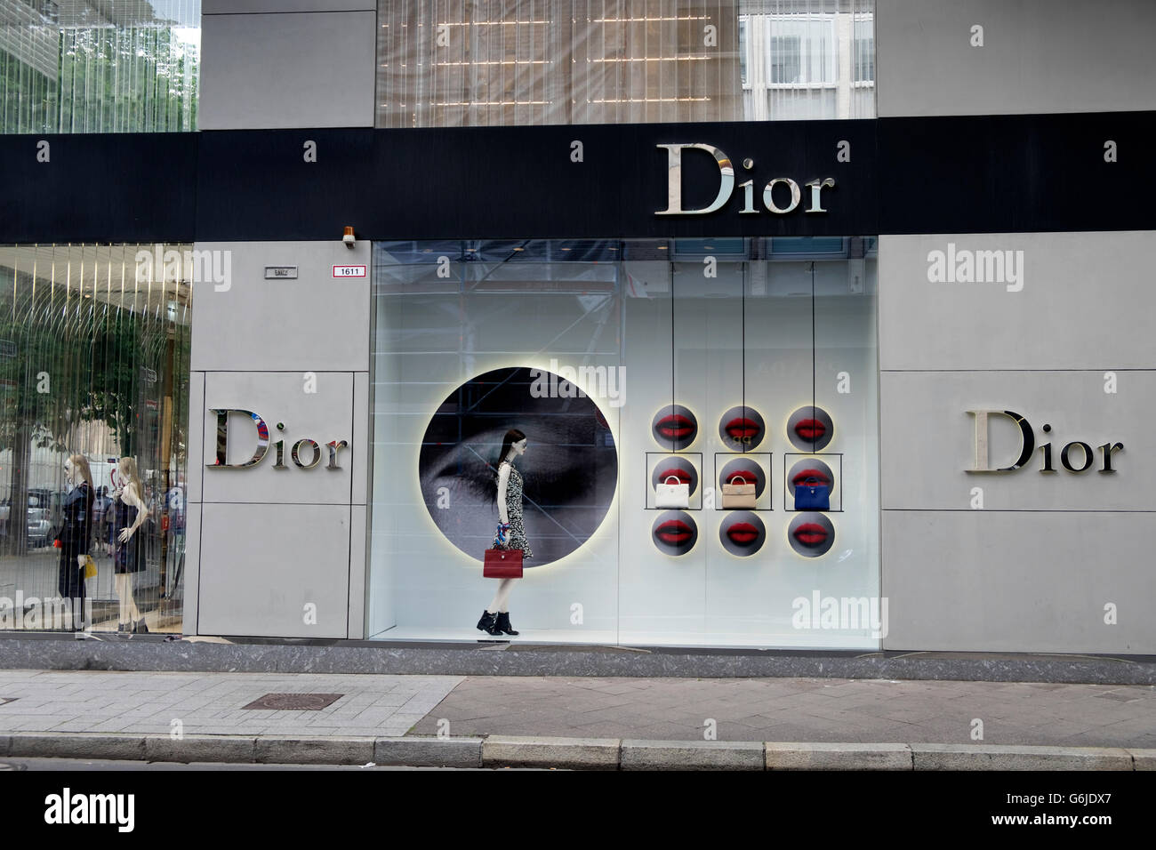 Dior dusseldorf hi-res stock photography and images - Alamy