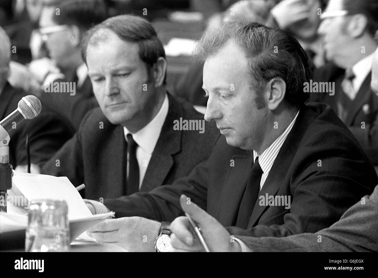Mr Arthur Scargill (r), of the National Union of Mineworking, with Mr T. McGee(NUM). Mr Scargill was present at the opening here today of the inquiry into the Lofthouse colliery disaster. Stock Photo