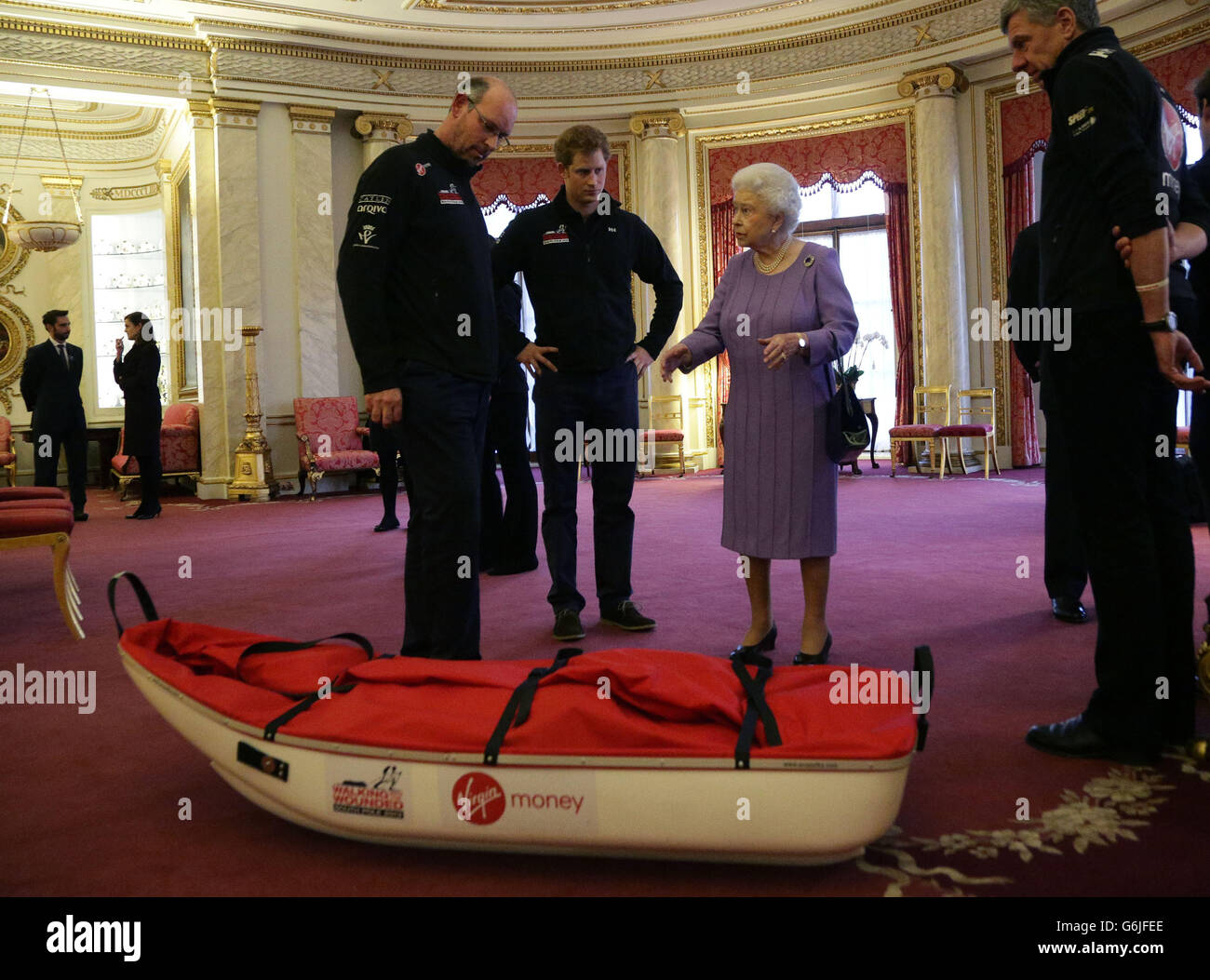 Queen meets Walking With The Wounded trekkers Stock Photo