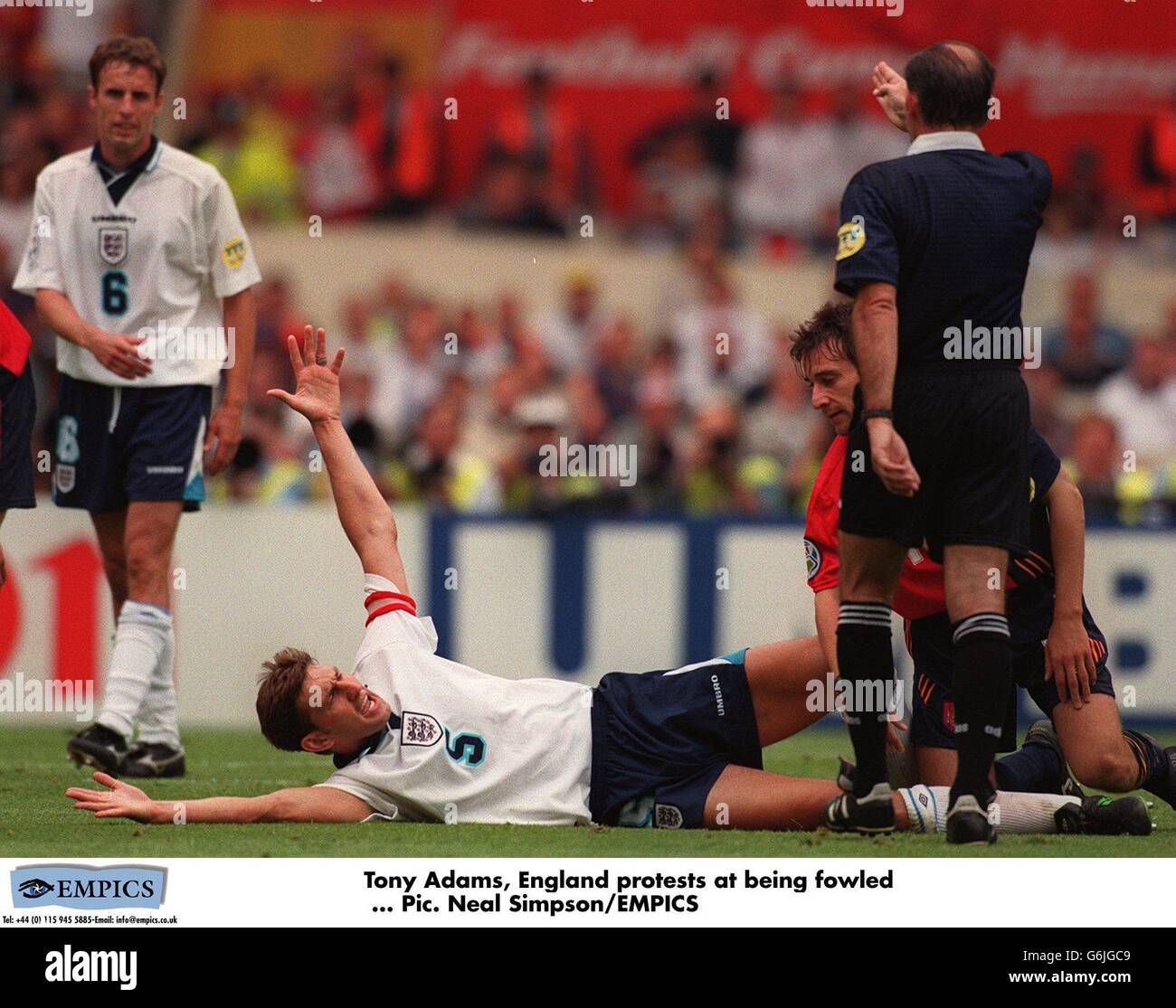 Euro 96 england hi-res stock photography and images - Alamy