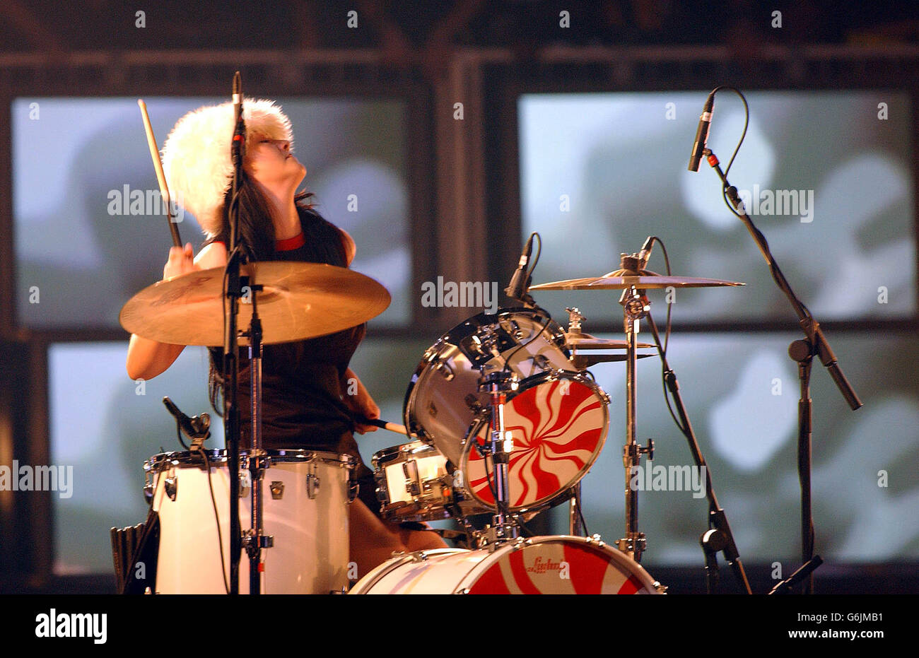 Meg White from band The White Stripes performing at the MTV Europe Music Awards 2003 at Western Harbour in Leith, Edinburgh. Stock Photo