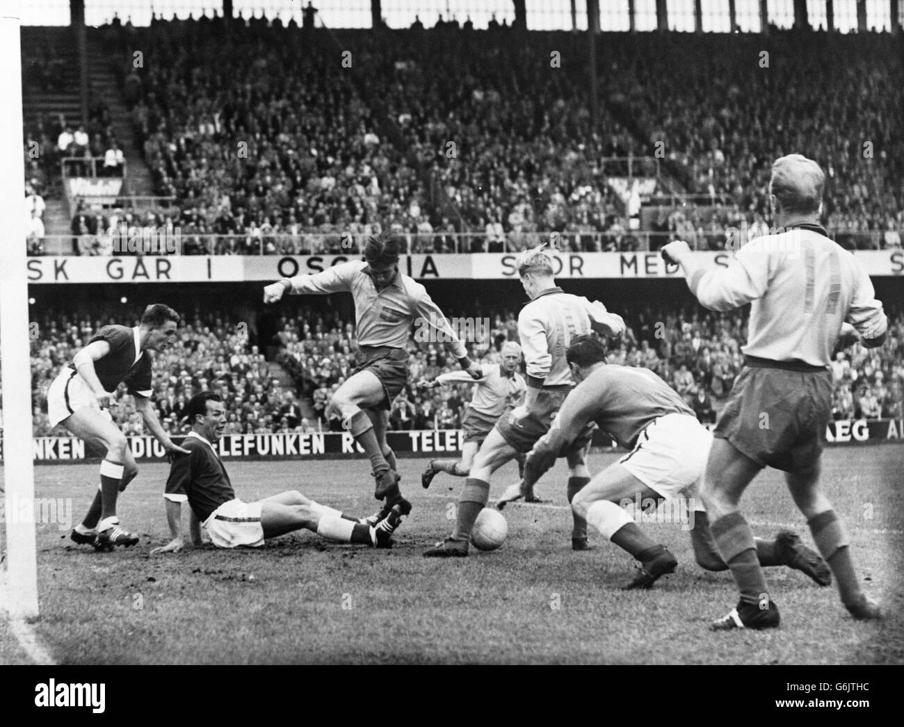 Wales 1958 world cup sweden hi-res stock photography and images - Alamy