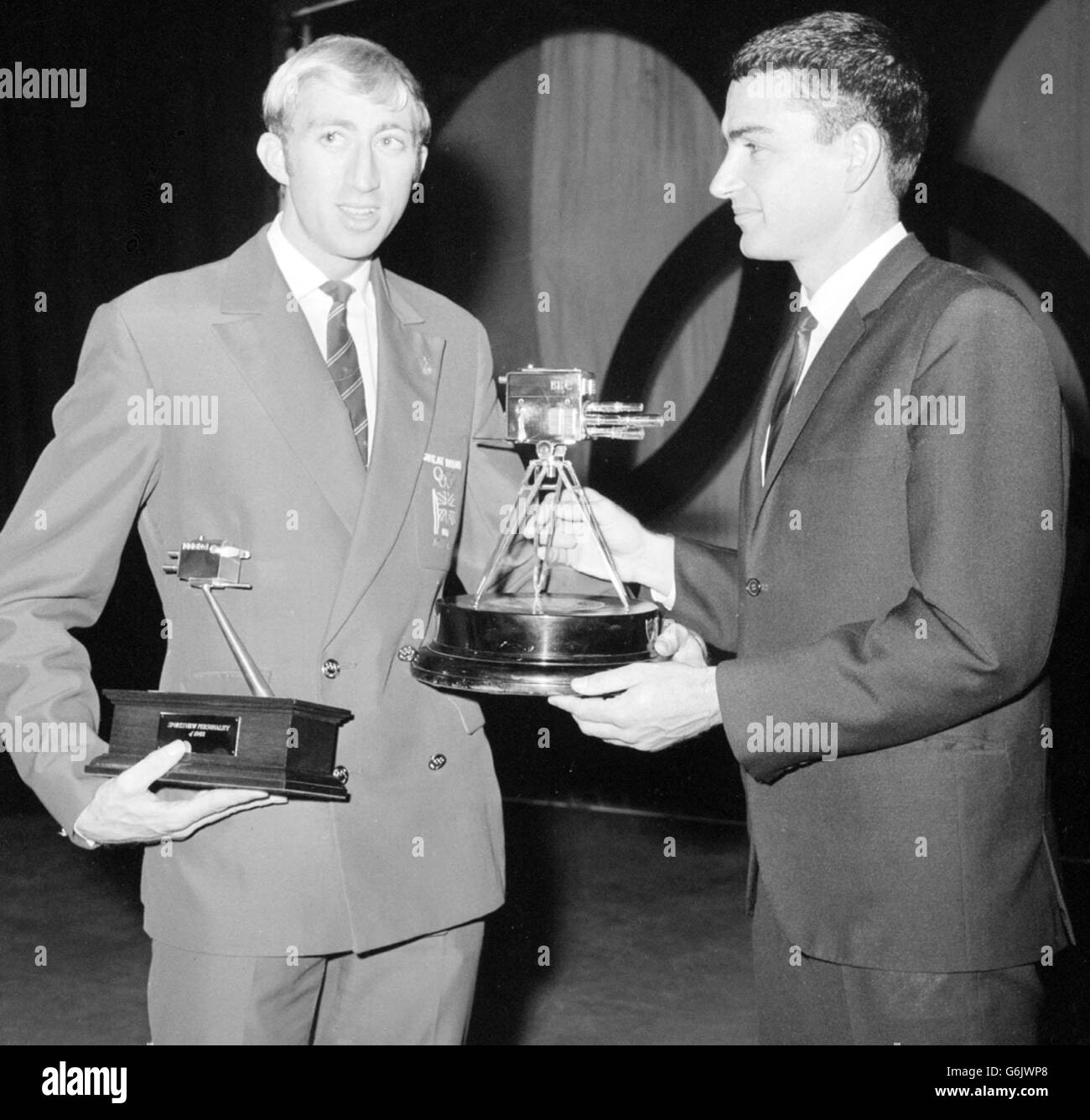 David Hemery Wins BBC Sports Award. Australian runner Ron Clarke (RIGHT) presenting the BBC's Sportsview Personality of the Year 1968 Award to Olympic gold medalist David Hemery at the BBC Television Theatre, Golders Green, London. Stock Photo