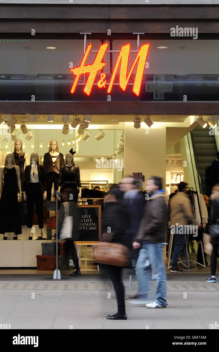 A H&M retail store on Oxford Street, London. PRESS ASSOCIATION Photo. Picture Date: Thursday 14 November 2013 Photo credit should read: Tim Goode/PA Wire Stock Photo
