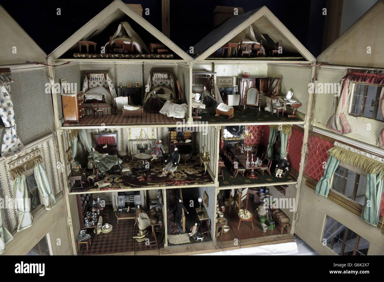victorian dolls house for sale