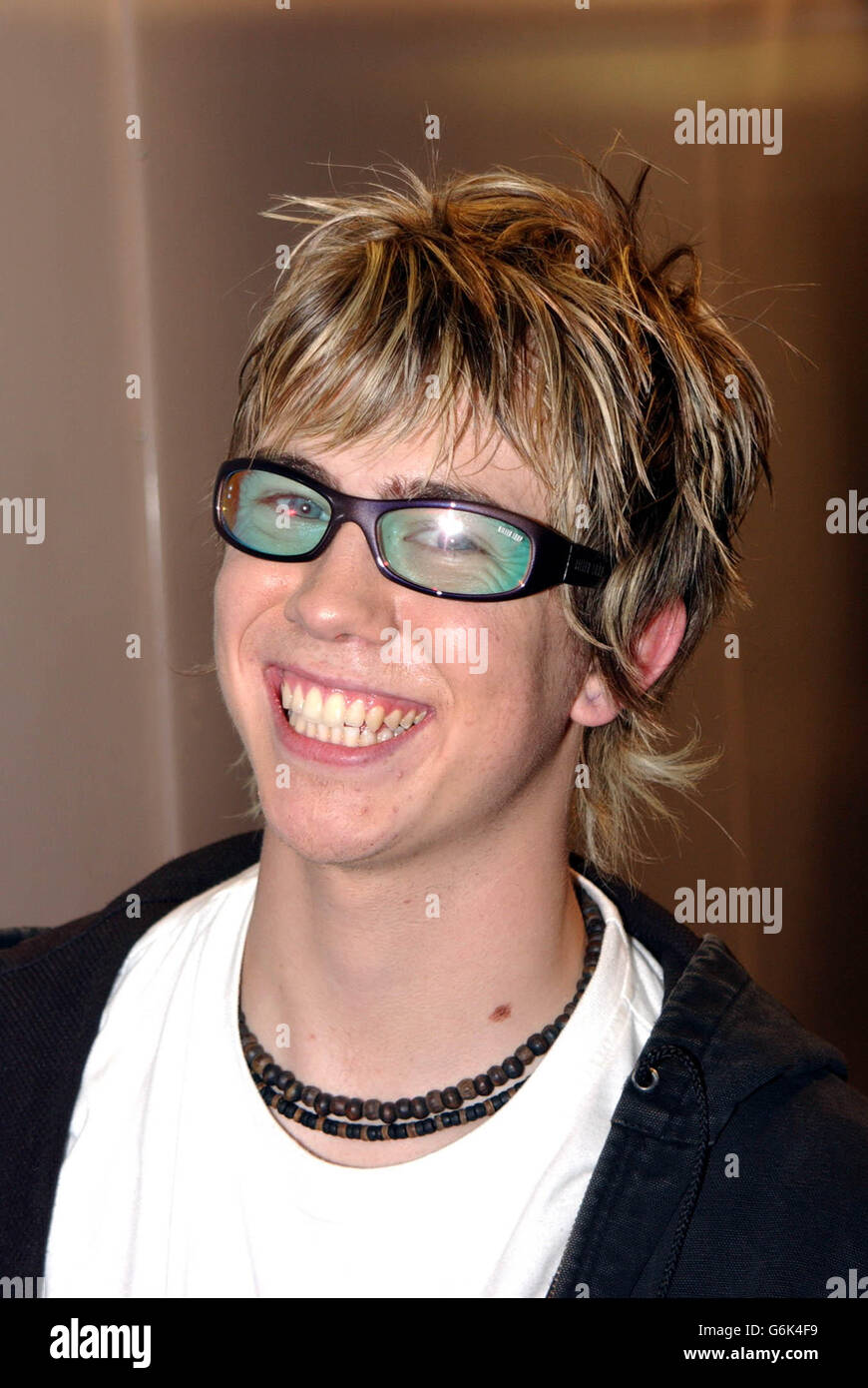 Celebrity music on stage smiling james bourne hi-res stock photography