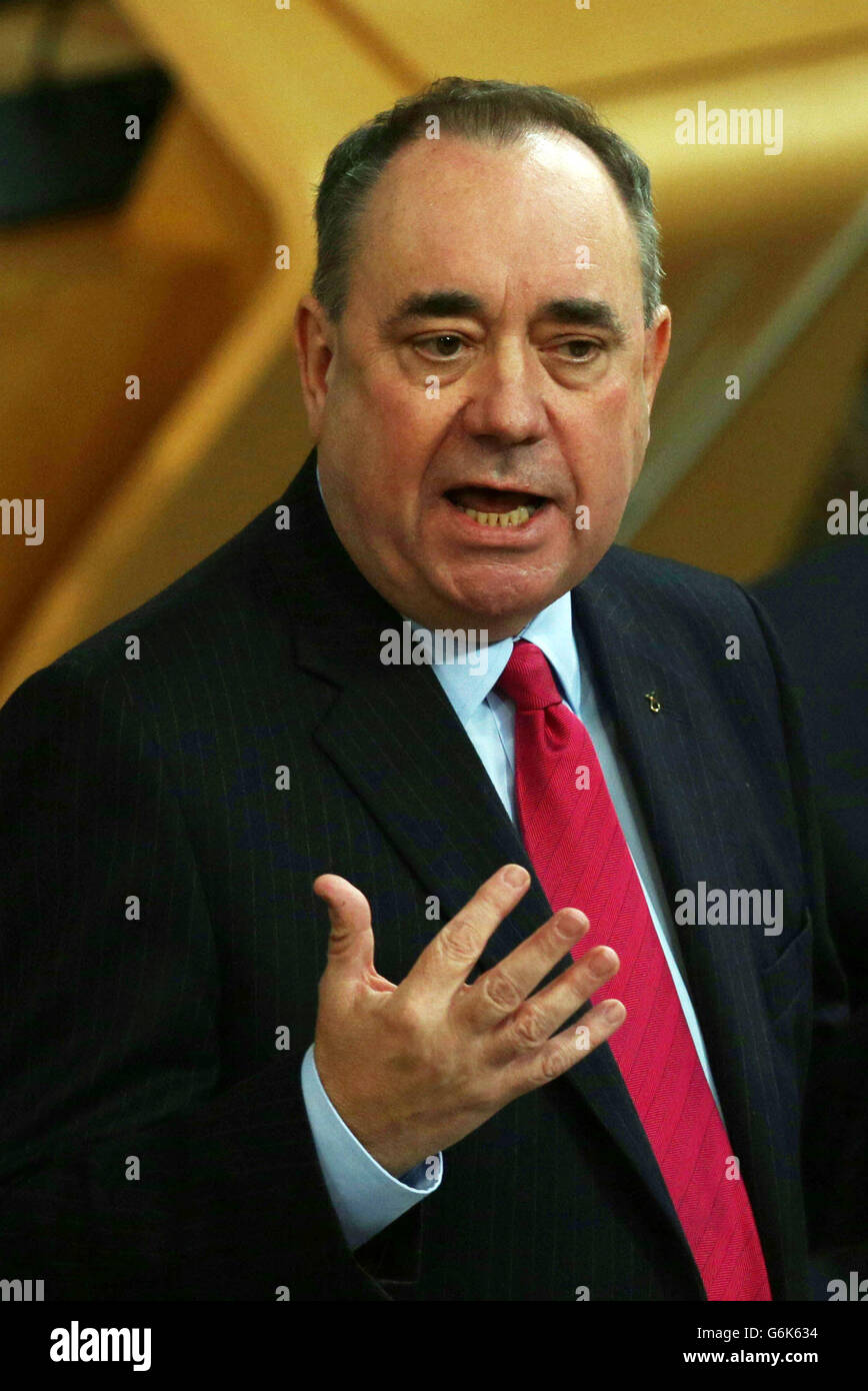 Scottish First Minister Alex Salmond, answers questions during the Independence debate at the Scottish Parliament, Edinburgh. Stock Photo