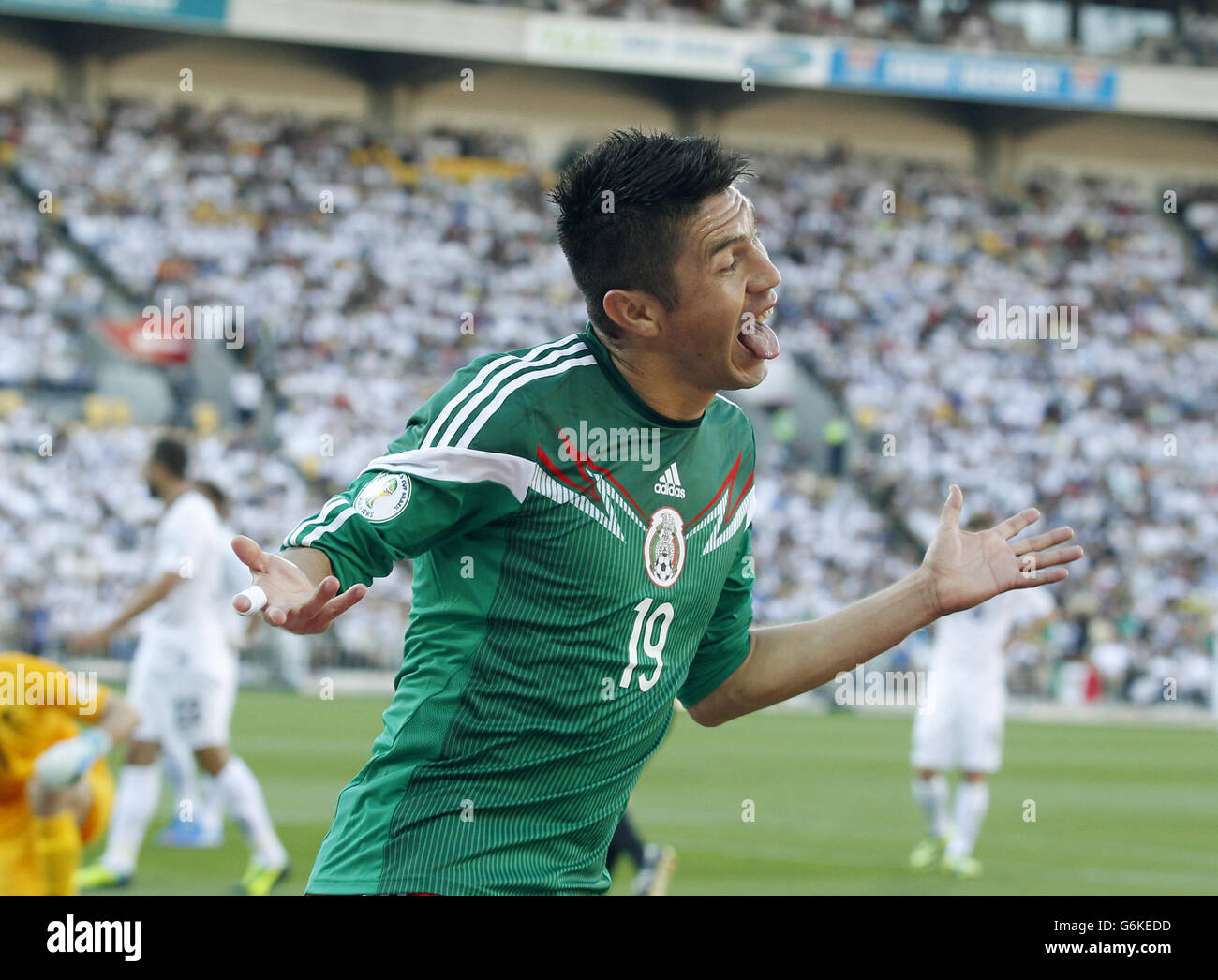 Soccer - FIFA World Cup Qualifying - Play off - Second Leg - New Zealand v Mexico - Westpac Stadium. Mexico's Oribe Peralta Stock Photo