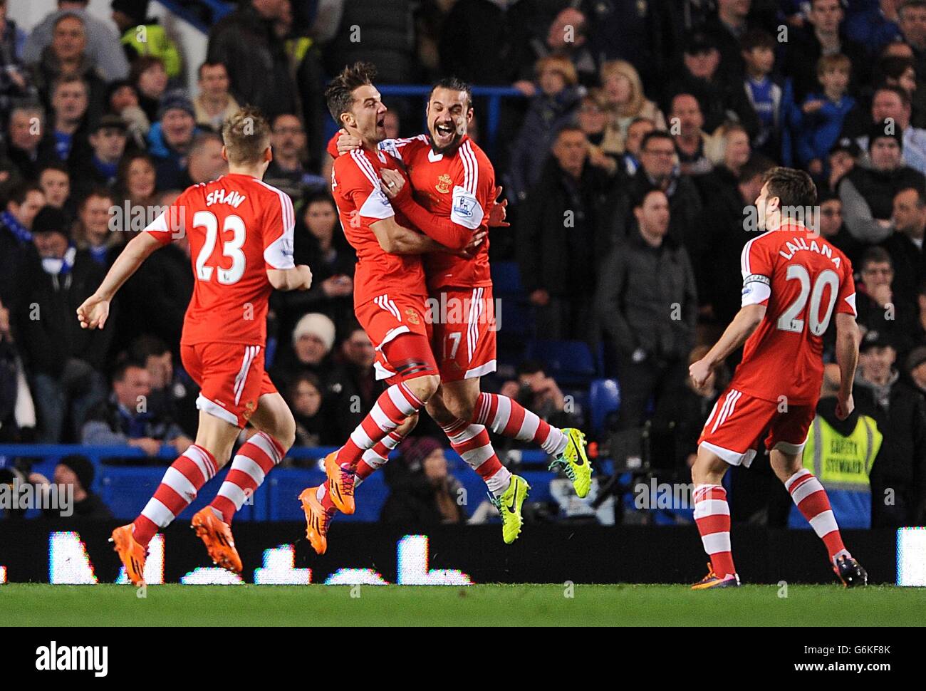 Southampton's Jay Rodriguez (centre, left) celebrates with his team-mate Pablo Daniel Osvaldo (centre, right) after scoring his team's opening goal Stock Photo