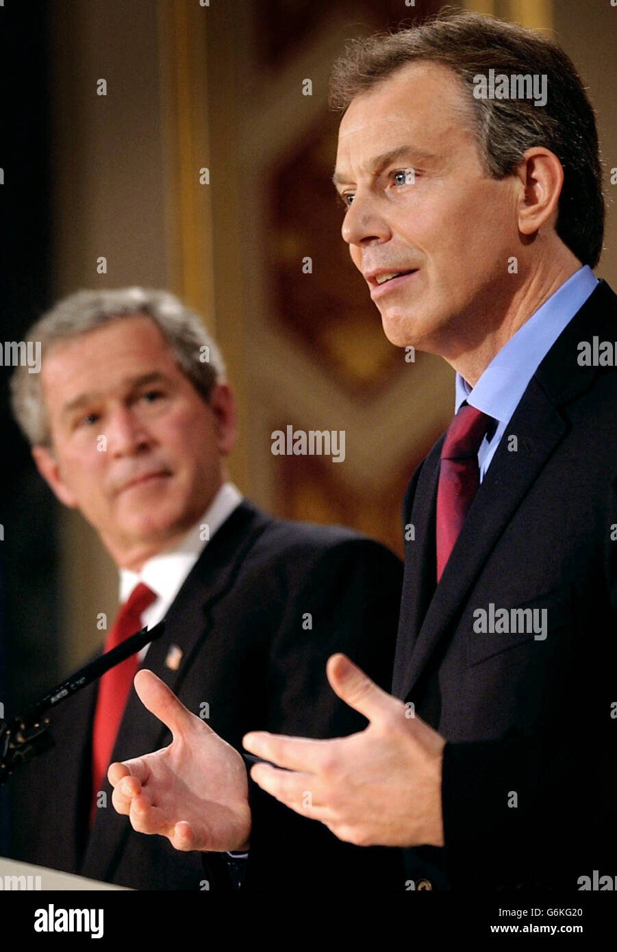 Tony Blair and George Bush - press conference - London Stock Photo - Alamy