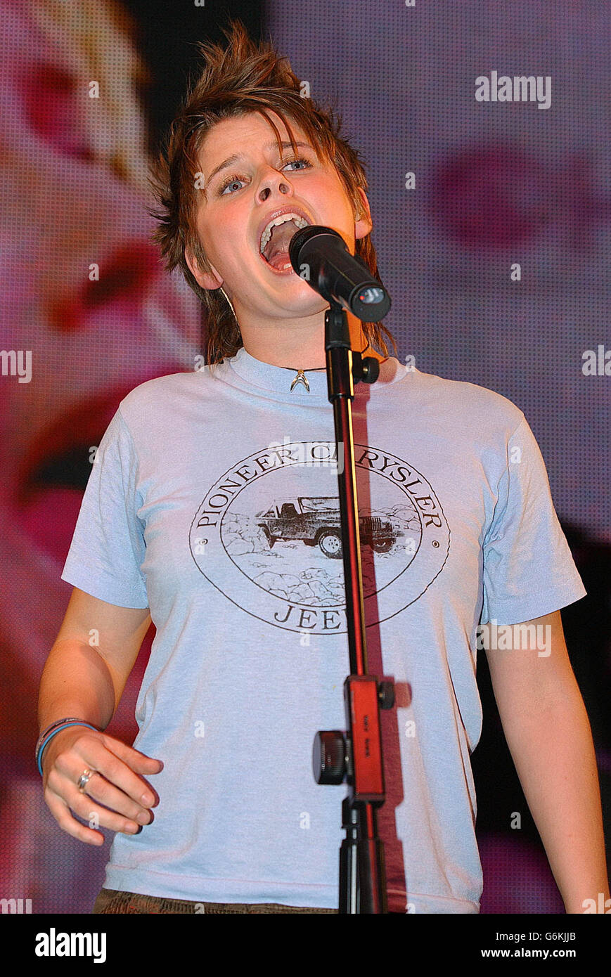 Winner of BBC's Fame Academy Alex Parks performs her debut single ...