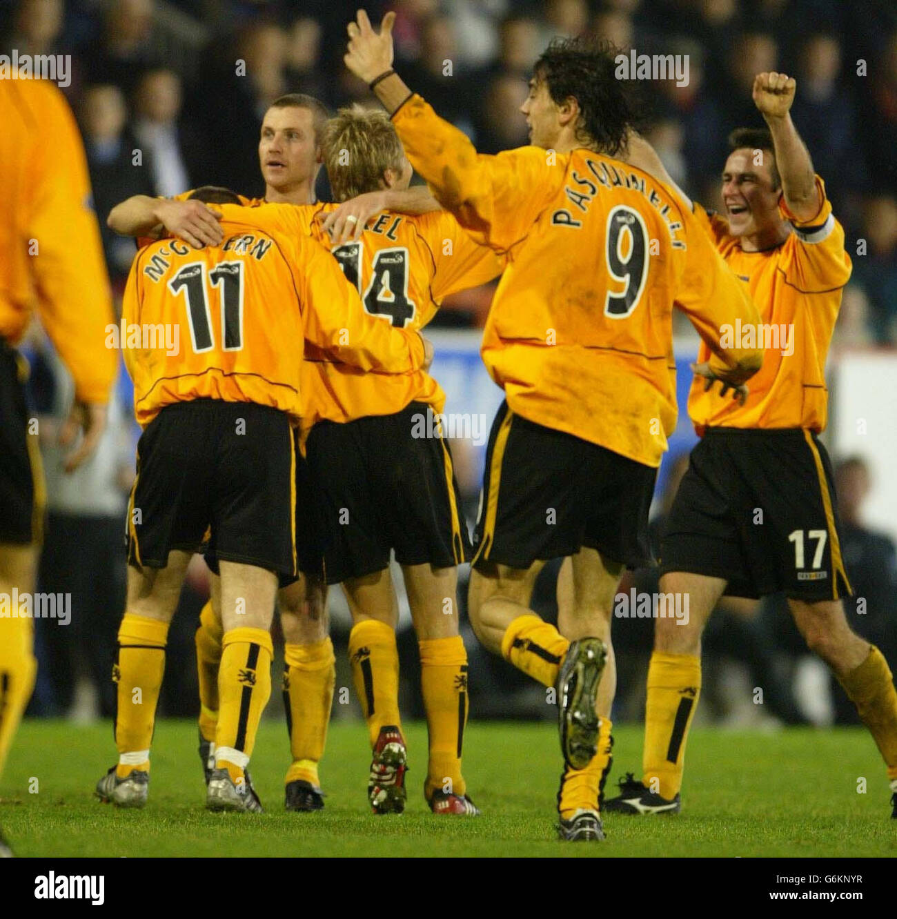 Livingston's celebrate their 2-3 win against Aberdeen after extra time, during their CIS Insurance Cup quarter-final match at the Pittodrie Stadium, Aberdeen. . Stock Photo