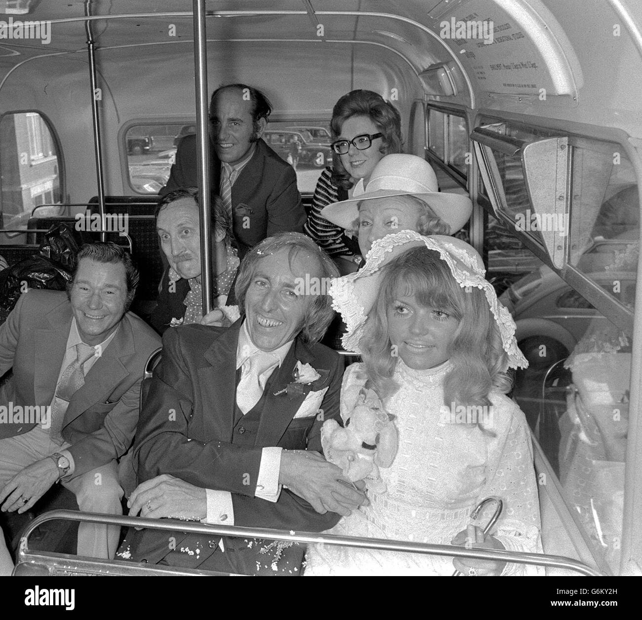 Bob Grant and Kim Benwell marry Stock Photo Alamy