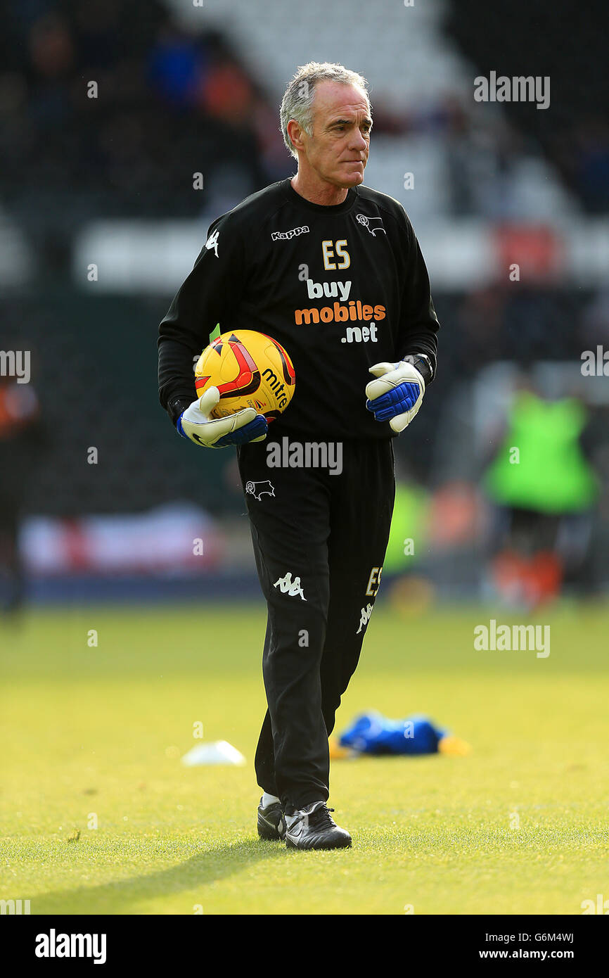 Soccer - Sky Bet Championship - Derby County v Blackpool - iPro Stadium. Goalkeeping Coach Eric Steele, Derby County. Stock Photo