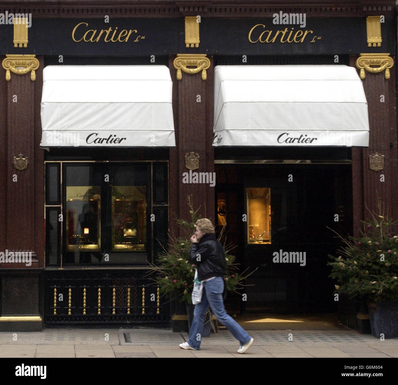 Cartier Shop Front Stock Photo 107393892 Alamy