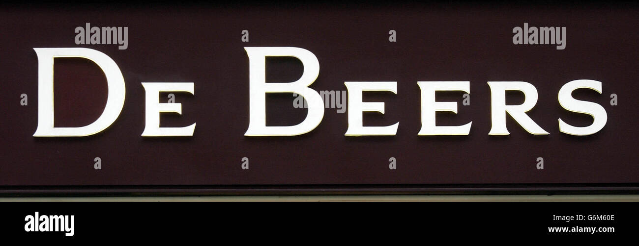 De Beers Sign. The sign on the De Beers store, Bond Street London Stock Photo Alamy