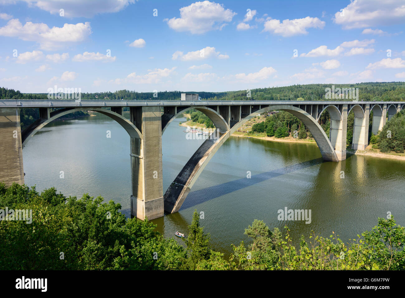 Road bridge Podolsky most over Vltava, Temesvar (Temeschwar ), Czech Republic, Jihocesky, Südböhmen, South Bohemia, Stock Photo