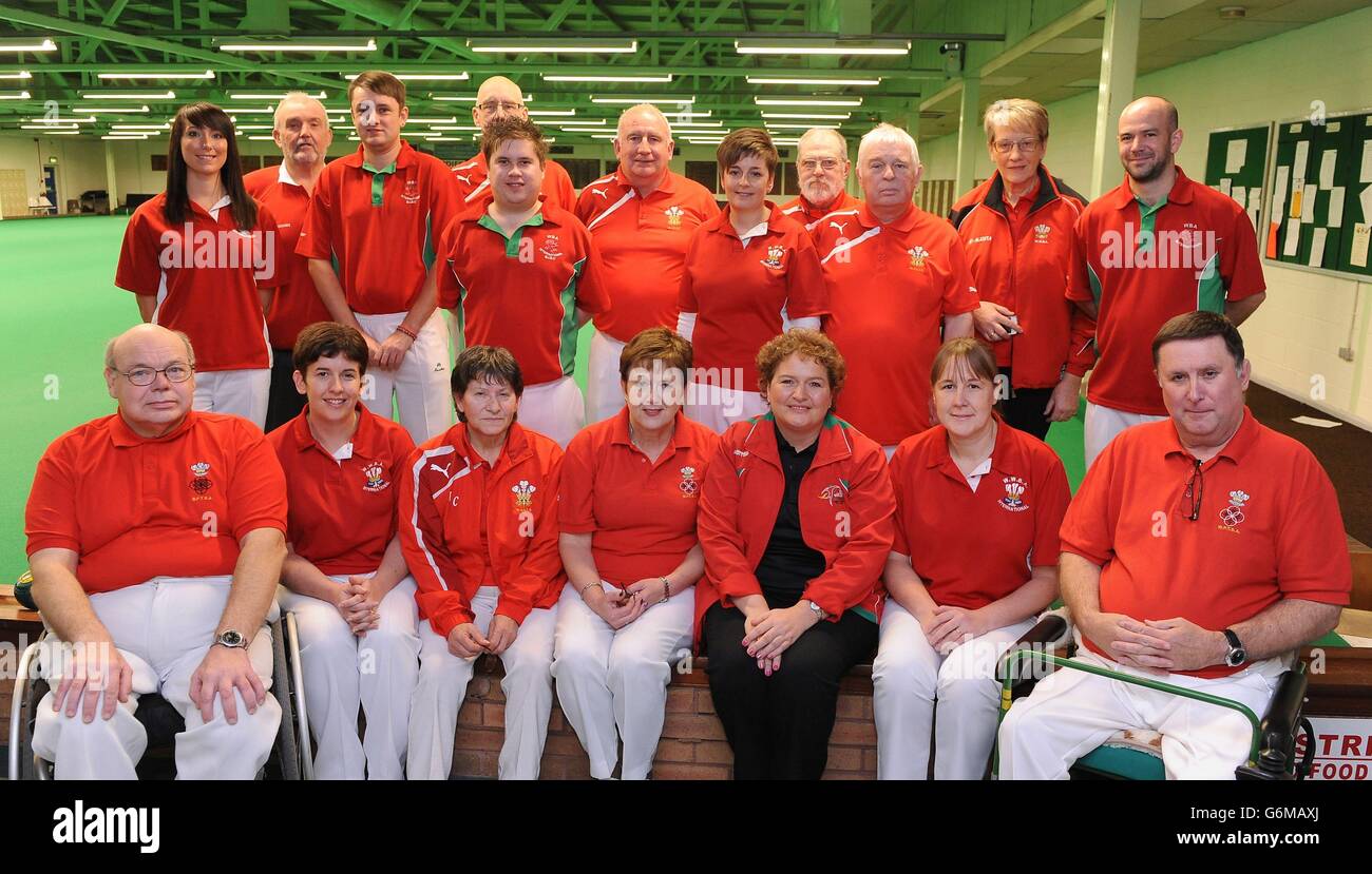 Sport - Wales Team Announcement - Cardiff Indoor Bowls Club. Wales team players and management pose for a group photo during the team announcement at Cardiff Indoor Bowls Club, Cardiff. Stock Photo